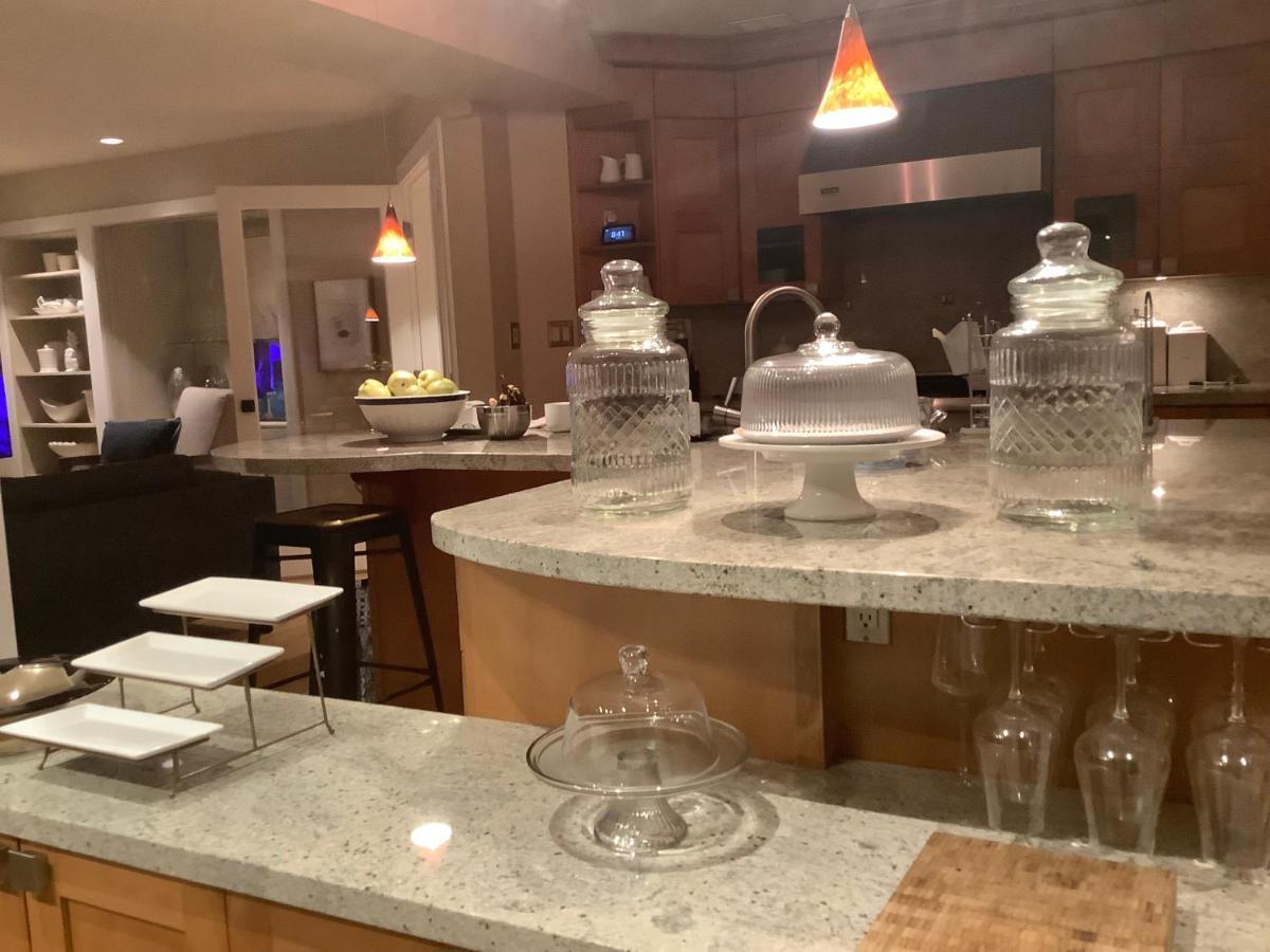 Suite Smart Vancouver Ngoại thất bức ảnh